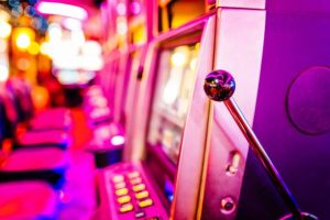 What Makes an Online Casino Singapore Website Stand Out?